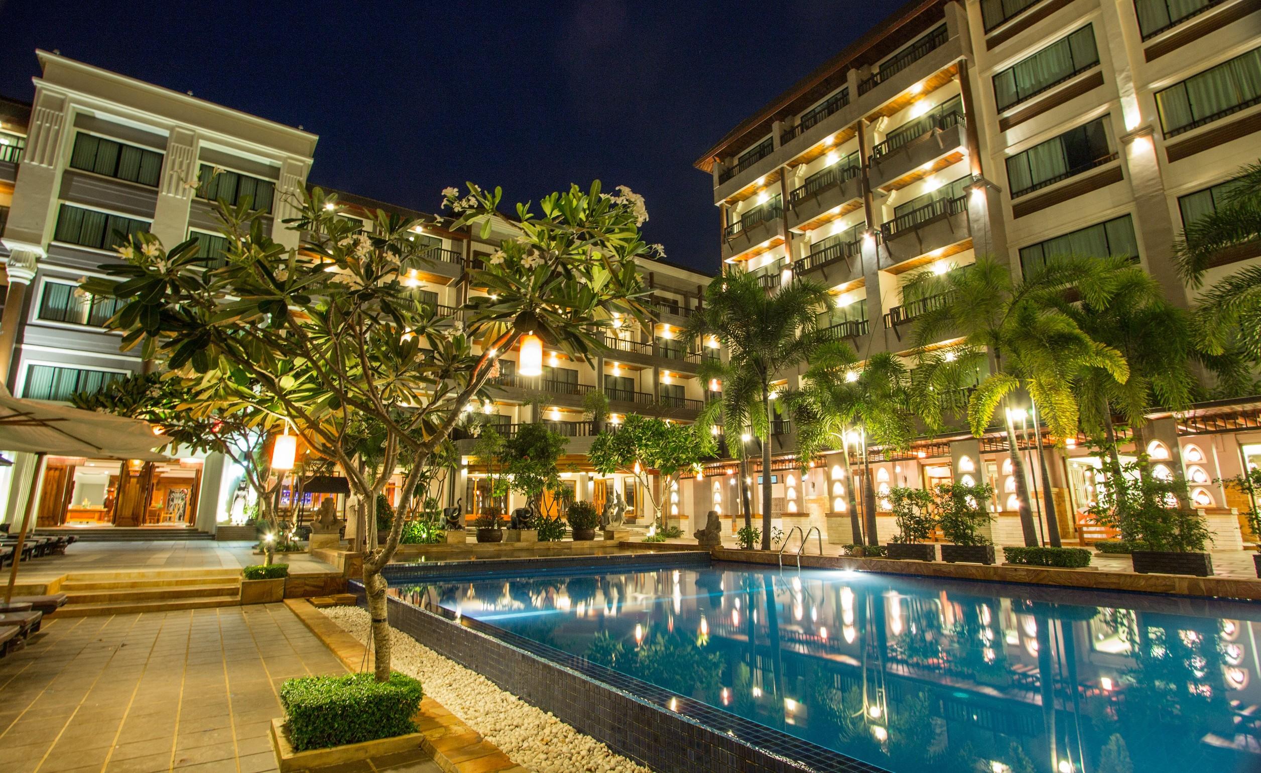Royal Empire Hotel Siem Reap Exterior photo