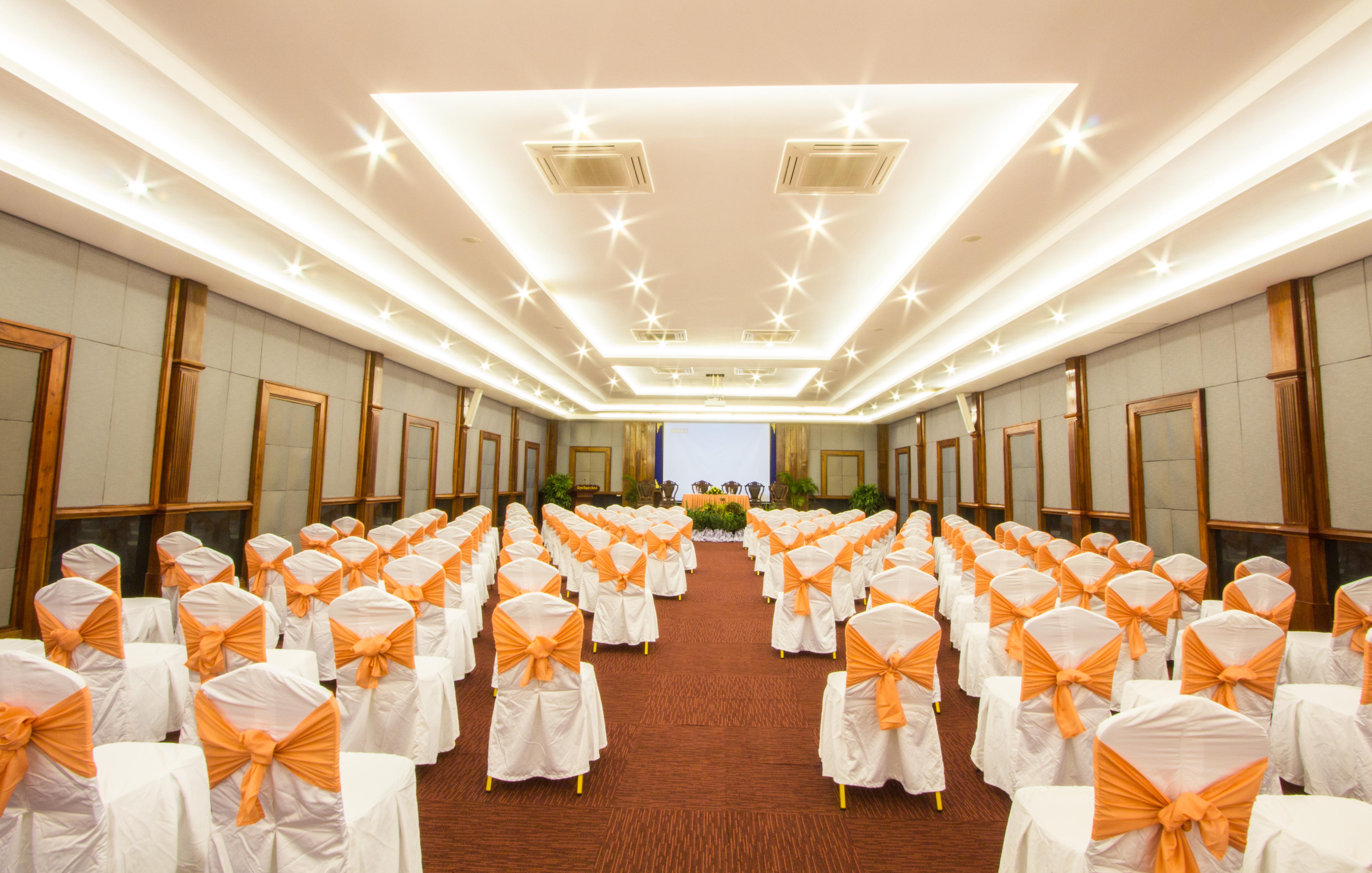 Royal Empire Hotel Siem Reap Exterior photo