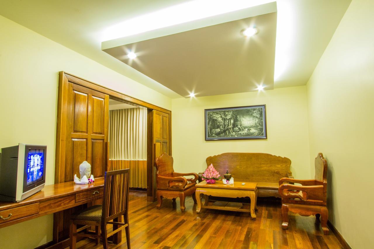 Royal Empire Hotel Siem Reap Exterior photo